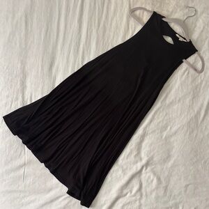Black Sleeveless Dress
